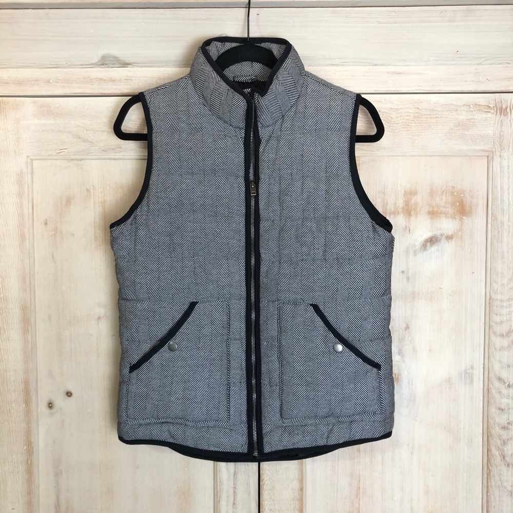 🌺🌼 a new day Women’s Black Herringbone Quilted Lined Vest